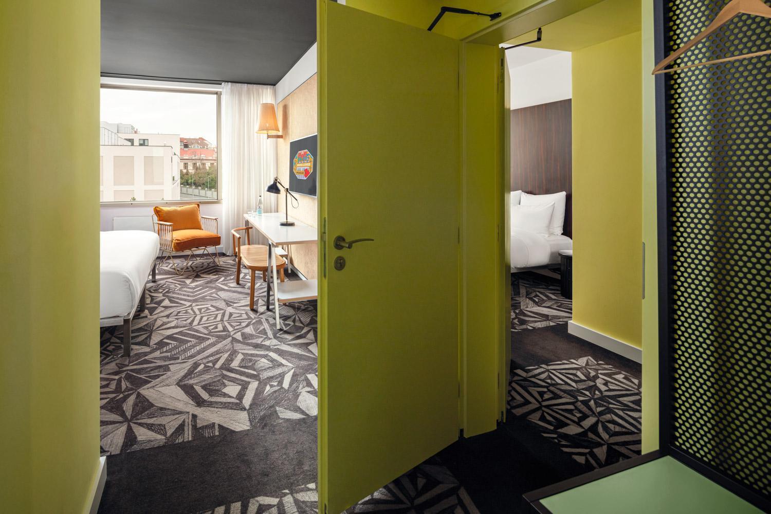 Mama Shelter Prague Hotel Exterior photo